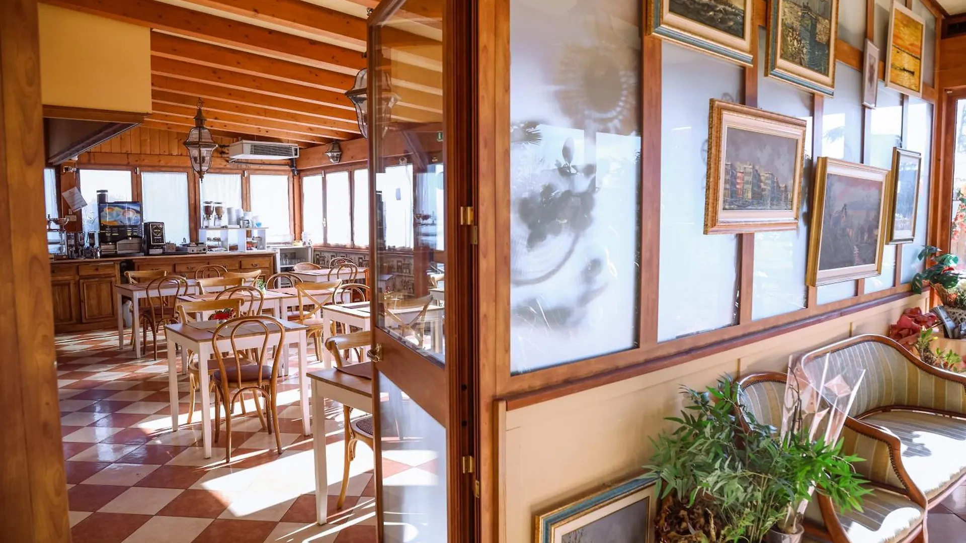 ***  Hotel Villa Sara Местре Италия