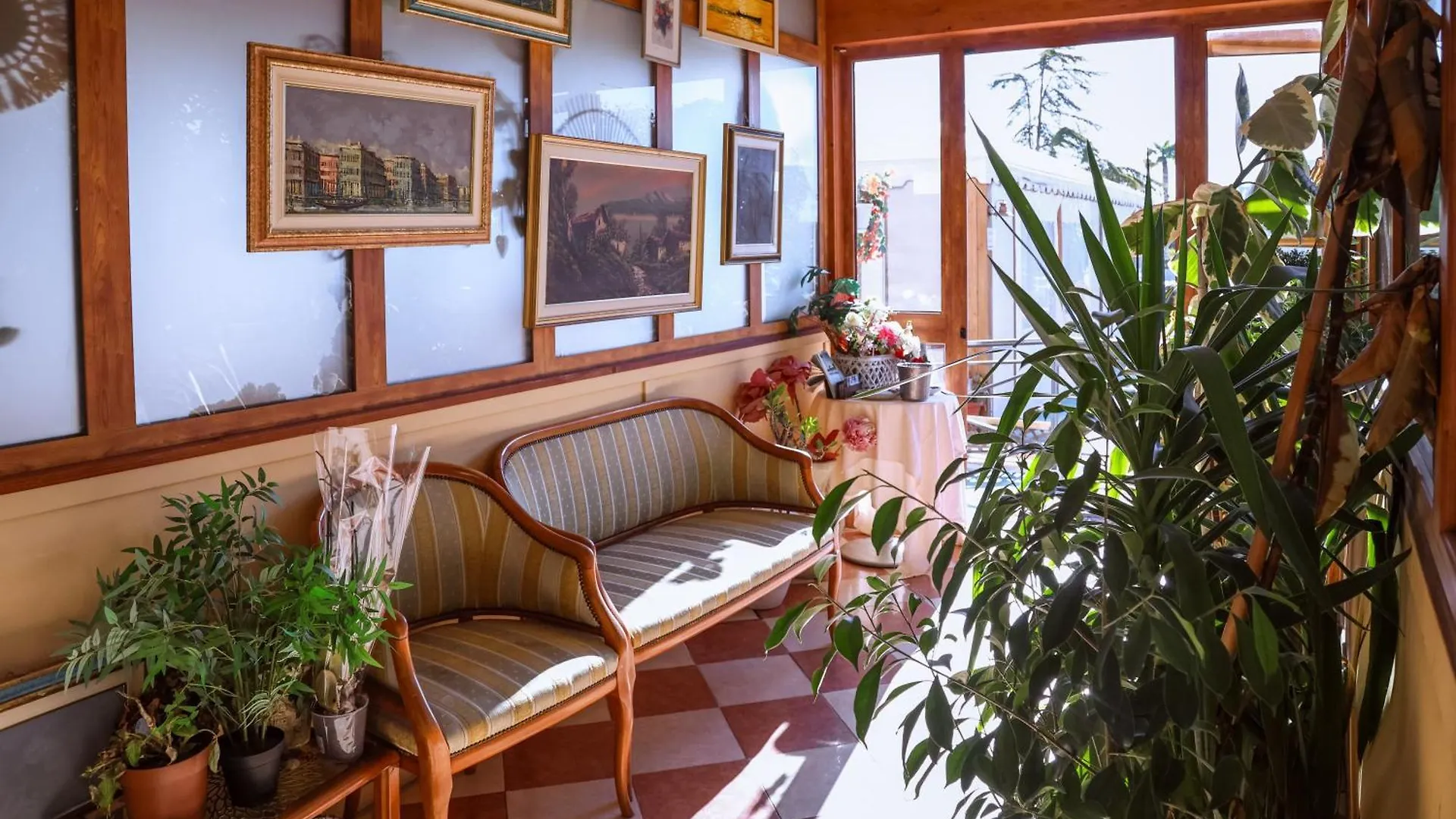 Hotel Villa Sara ميستر 3*,