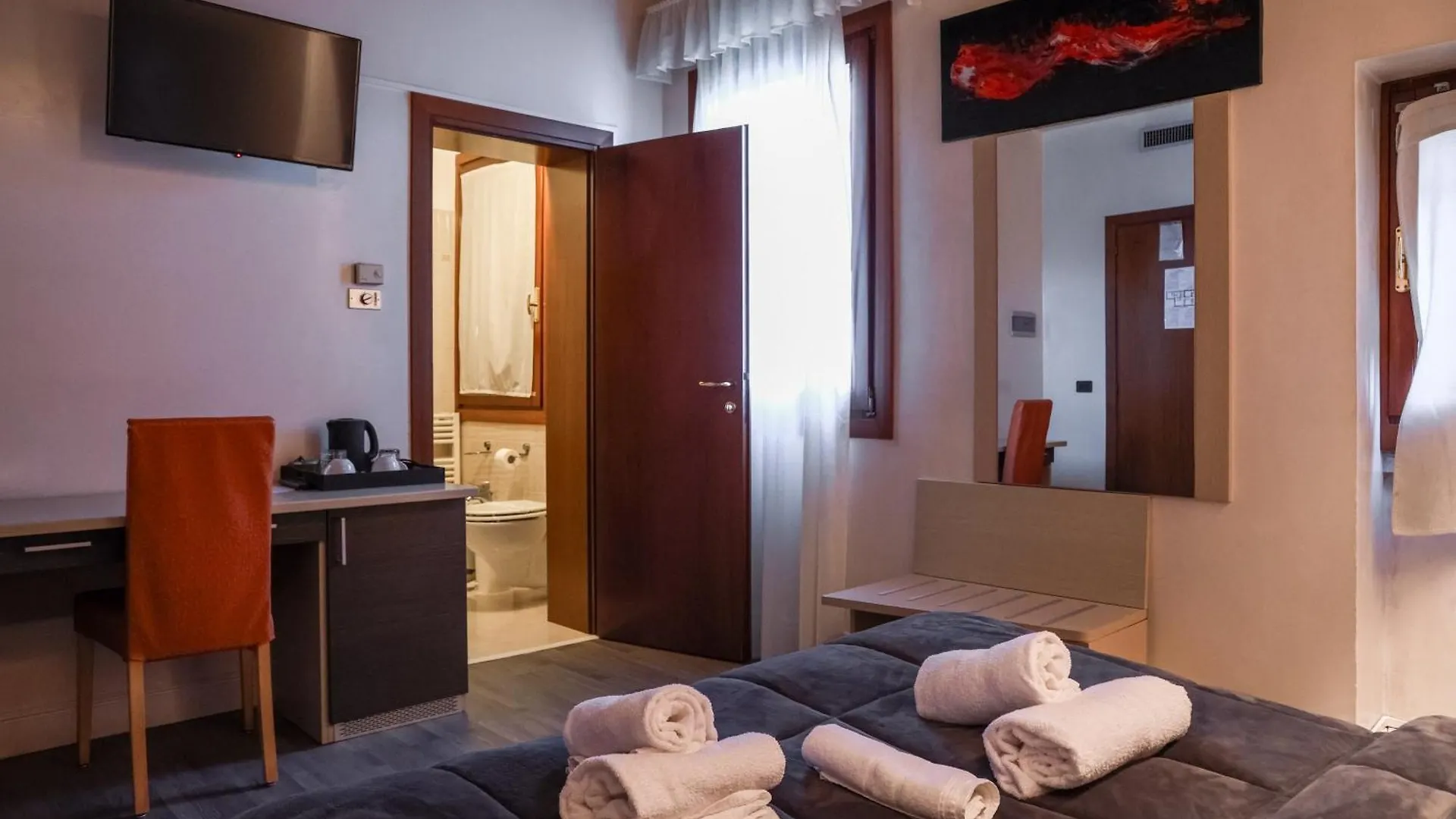Hotel Villa Sara Местре 3*,  Италия