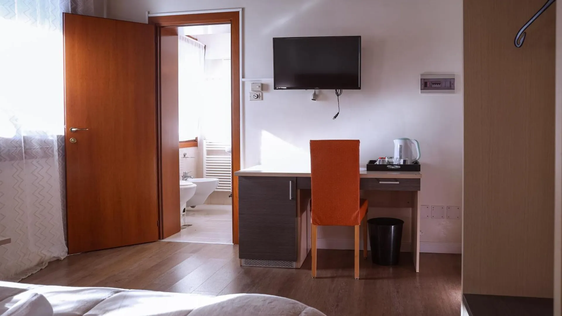 Hotel Villa Sara Местре