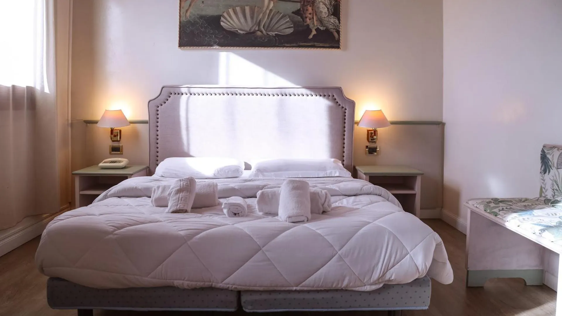 Hotel Villa Sara Местре