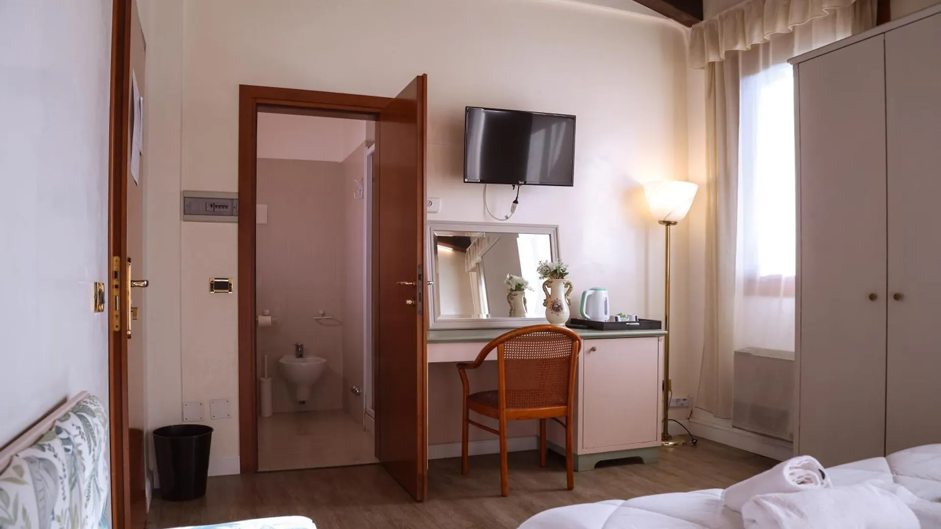 Hotel Villa Sara ميستر إيطاليا