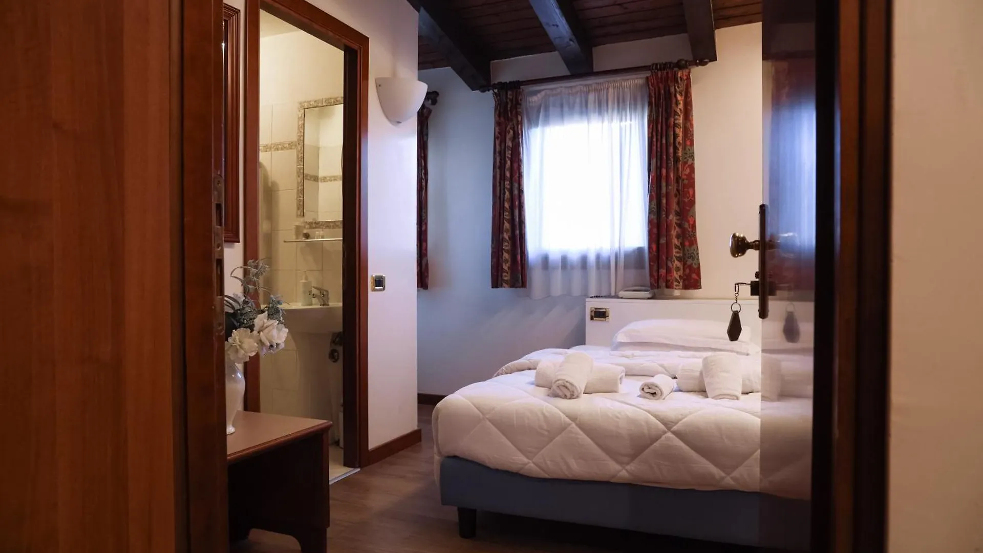 Hotel Villa Sara Местре Италия