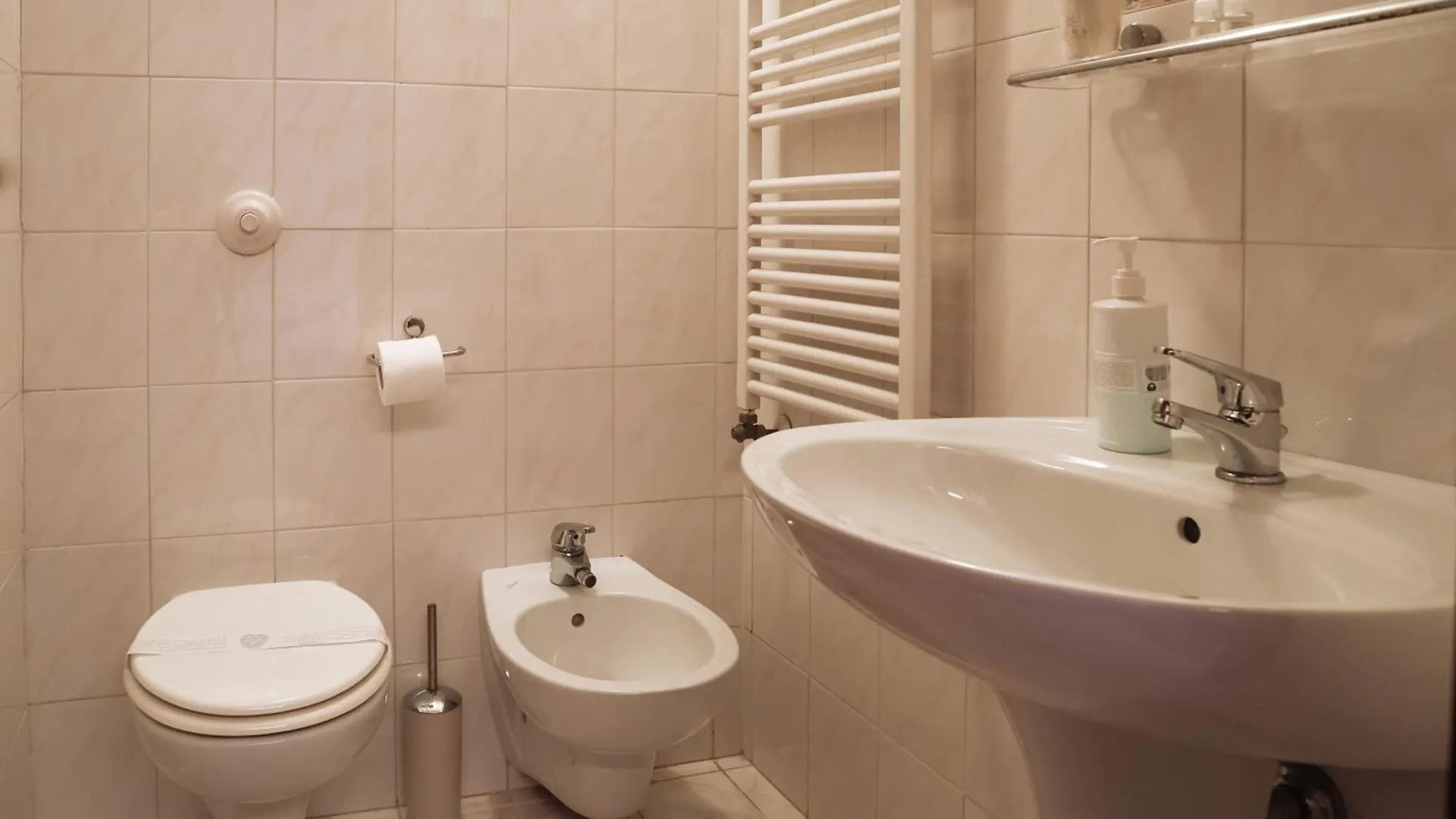 Hotel Villa Sara Местре