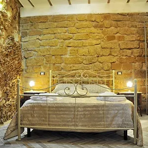 grotta-dei-greci.sicilyhotelsitaly.net/